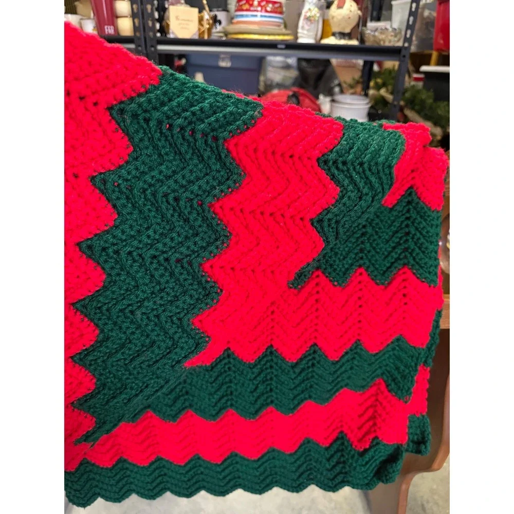 Vintage Handmade Crochet Afghan Blanket Red Green Chevron Ripple Christmas Throw